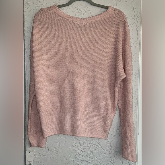 Ophelia Roe Light Pink V-Neck Women's Sweater (NWT) - Picture 7 of 9